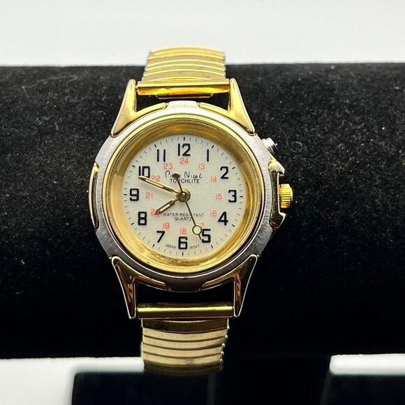 Gold watch - Picture 1 of 2